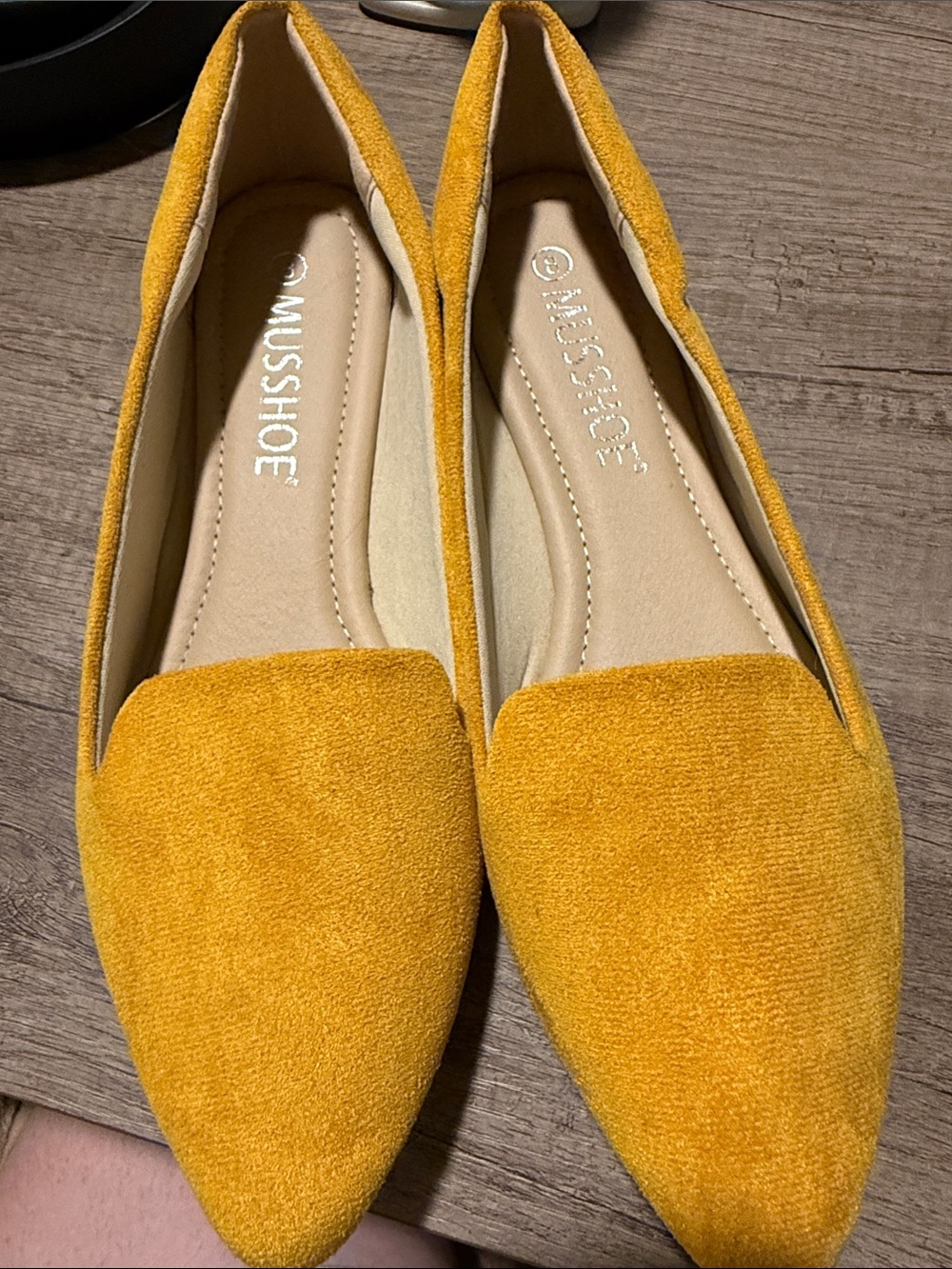 Miss Shoe Women's Mustard Pointed-Toe Suede Flats